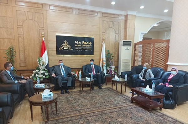 Benha University International Relations Office &quot;IRO&quot; organized a webinar under the auspices of Prof. Gamal El Saeed, BU President with the University of Louisville, Kentucky, USA to discuss the ways of cooperation between the two parties. Prof. Nass