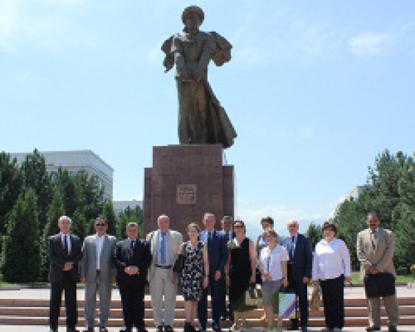 EL-Kady goes in a tour at the campus of EL-Faraby University